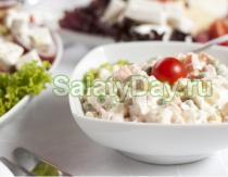 Рецепты салатов со сметаной
